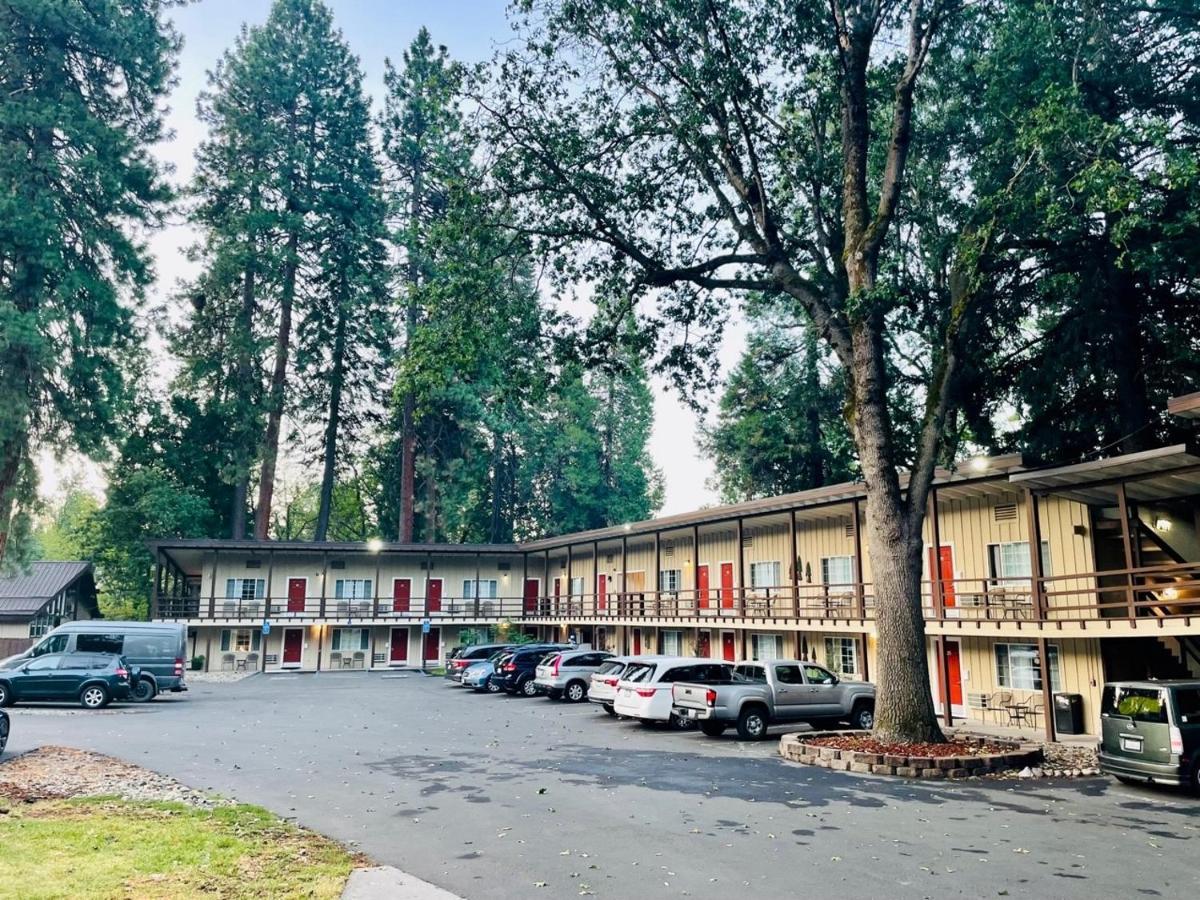 Shasta Inn Mount Shasta Exteriör bild
